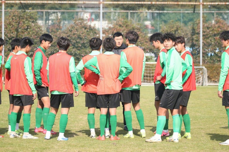  浙江U18、U16兩隊已前往日本橫濱和琦玉，進(jìn)行為期約10天的拉練