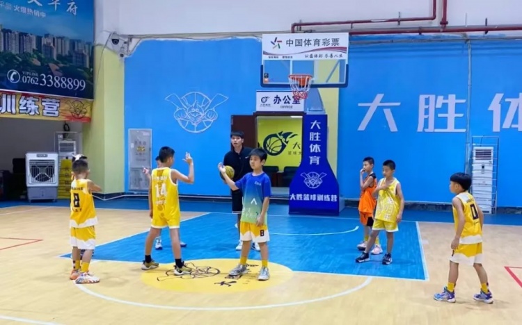  廣東河源體彩少兒籃球培訓班：結營(yíng)不散場(chǎng)，夢(mèng)想正啟航