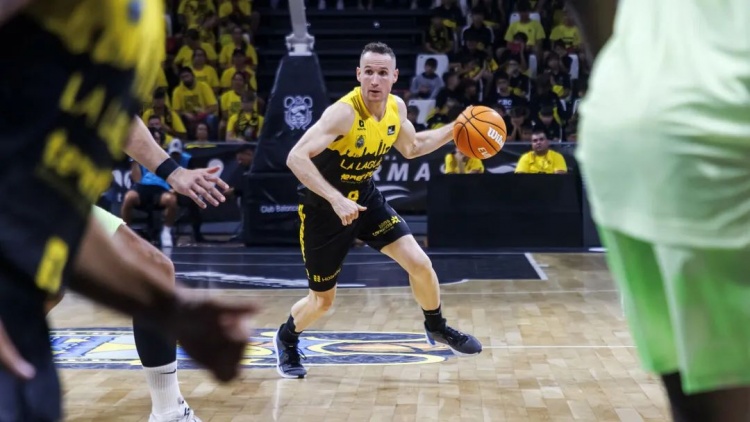  NBA初代老六，42歲進(jìn)入生涯巔峰？！