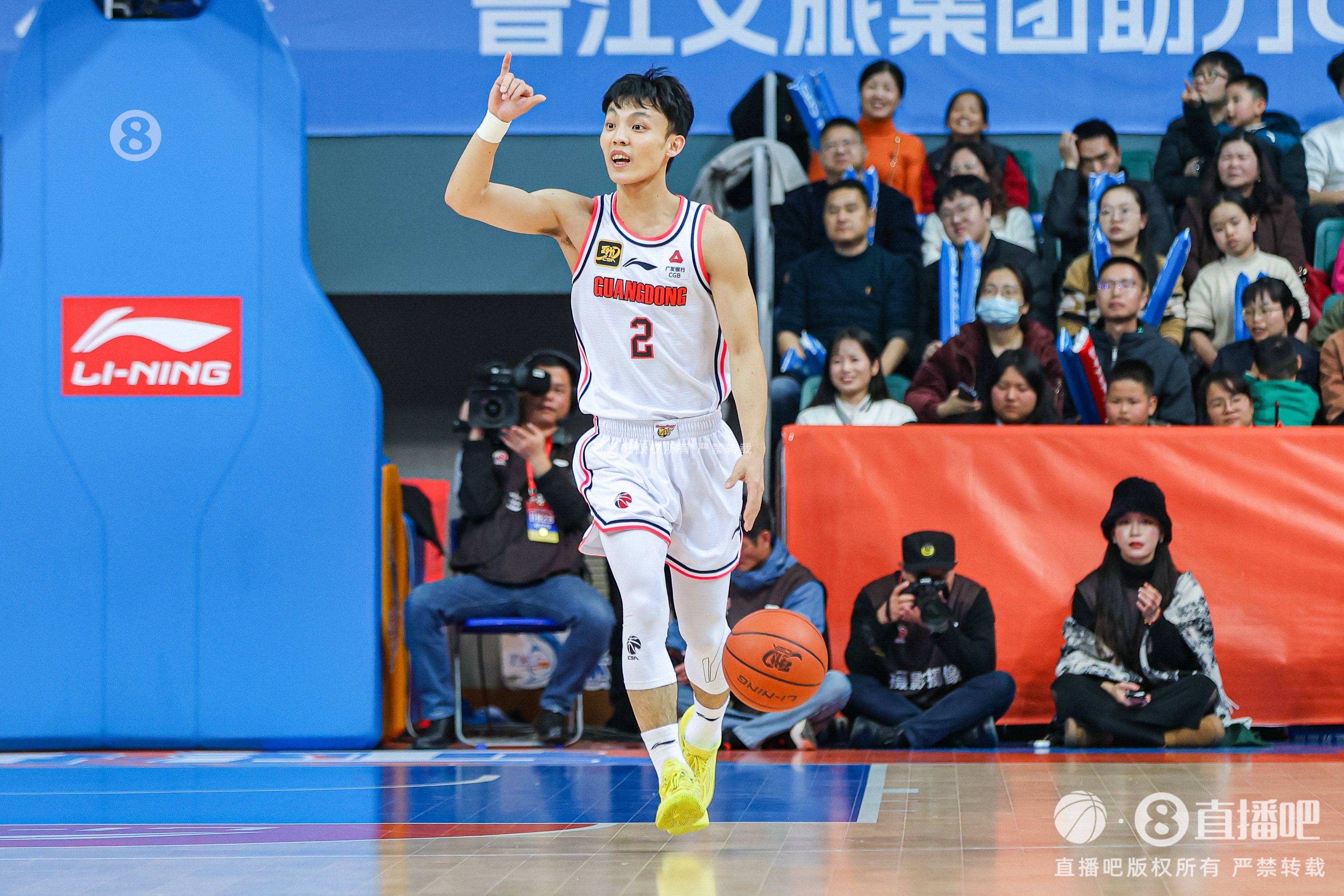  太穩了！徐杰首節2中2拿到6分2板2助
